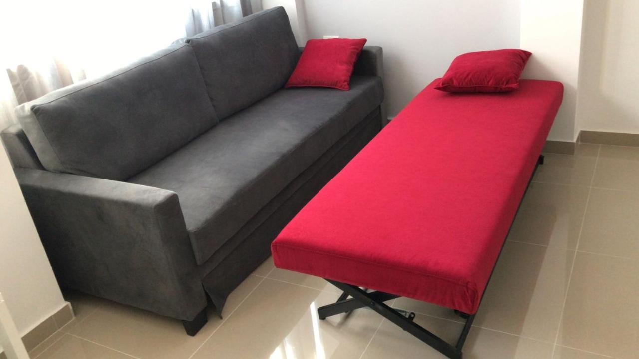 Isramax Apartment Near The Beach. Bat Yam Extérieur photo
