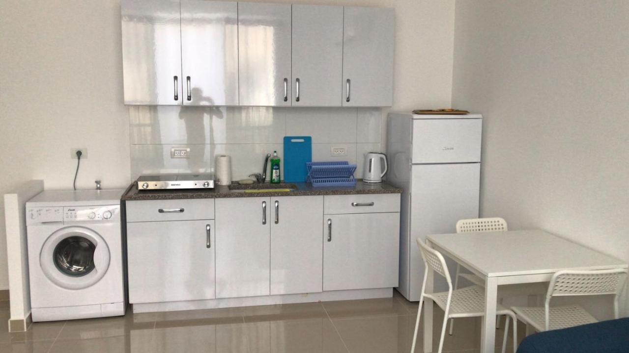 Isramax Apartment Near The Beach. Bat Yam Extérieur photo