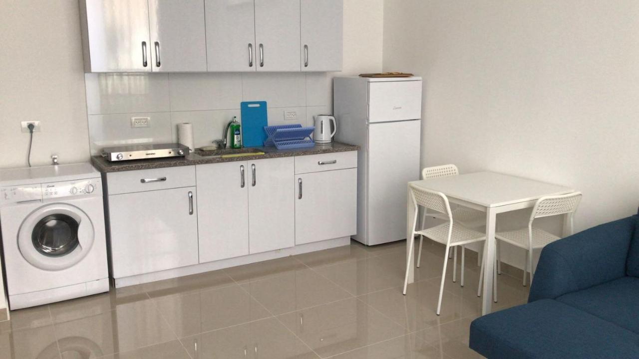 Isramax Apartment Near The Beach. Bat Yam Extérieur photo