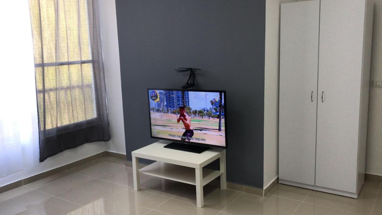 Isramax Apartment Near The Beach. Bat Yam Extérieur photo